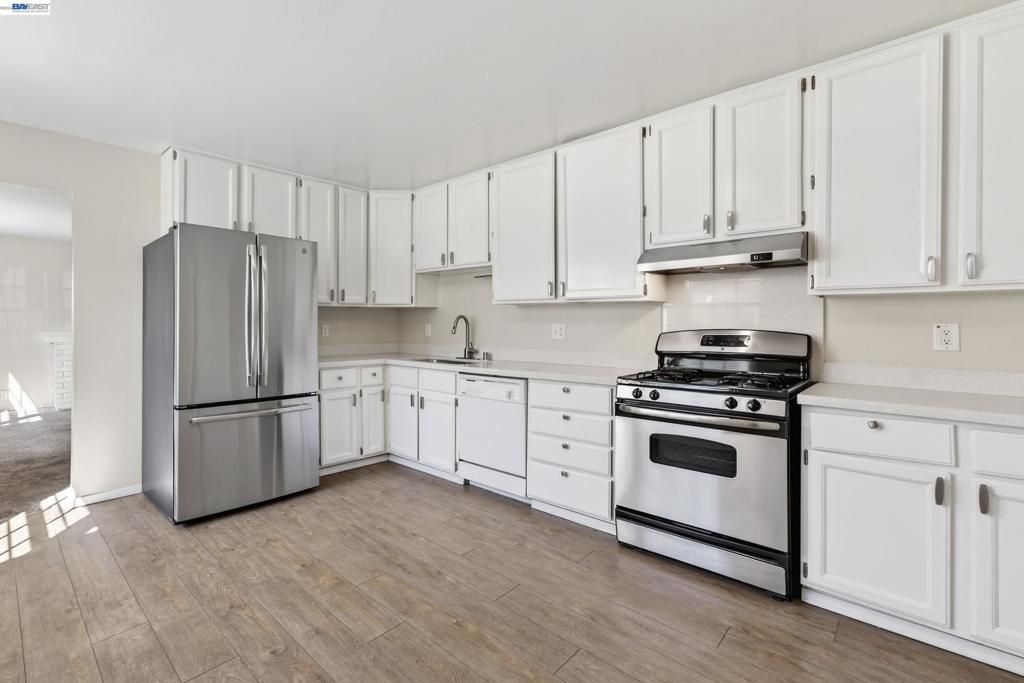 Image 9 of property listing at 4225 Sherwood Ct, Concord, CA 94521