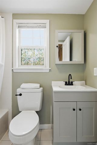 66 Chestnut Avenue, Setauket, NY 11733