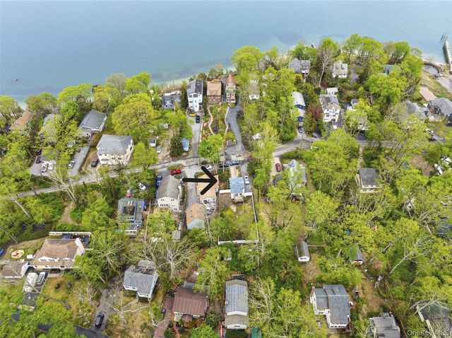 66 Chestnut Avenue, Setauket, NY 11733