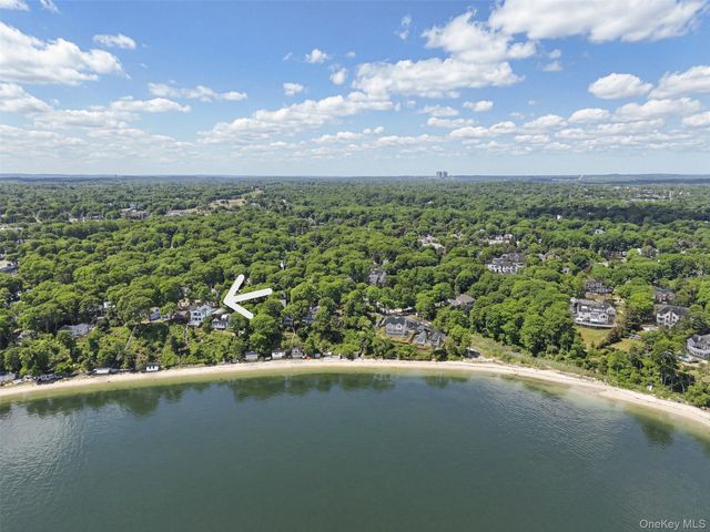 66 Chestnut Avenue, Setauket, NY 11733