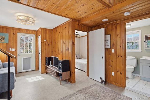 66 Chestnut Avenue, Setauket, NY 11733