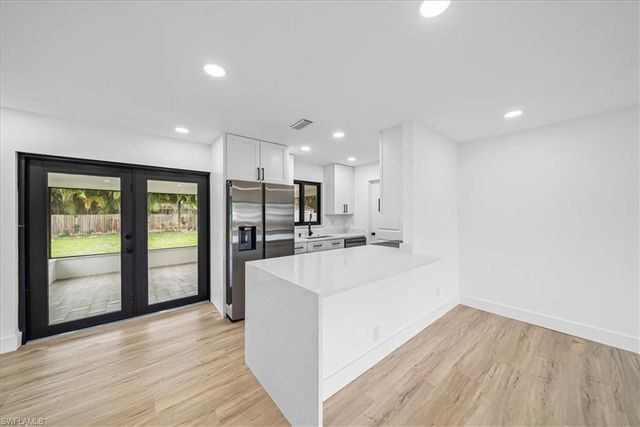 1242 Forsyth DR, North Fort Myers, FL 33903