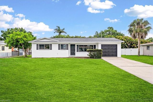 1242 Forsyth DR, North Fort Myers, FL 33903