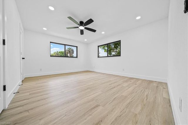 1242 Forsyth DR, North Fort Myers, FL 33903