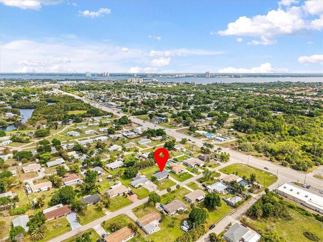 1242 Forsyth DR, North Fort Myers, FL 33903