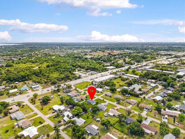1242 Forsyth DR, North Fort Myers, FL 33903
