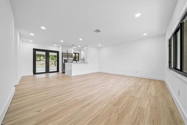 1242 Forsyth DR, North Fort Myers, FL 33903