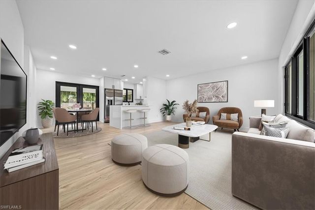 1242 Forsyth DR, North Fort Myers, FL 33903