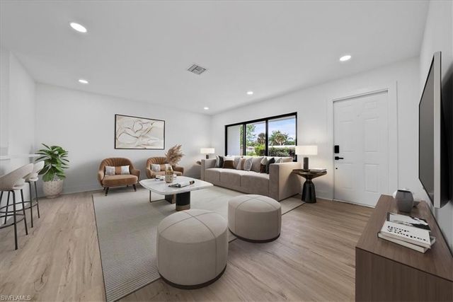 1242 Forsyth DR, North Fort Myers, FL 33903