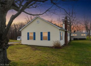 5089 S Geneva Drive, Geneva On The Lake, OH 44041