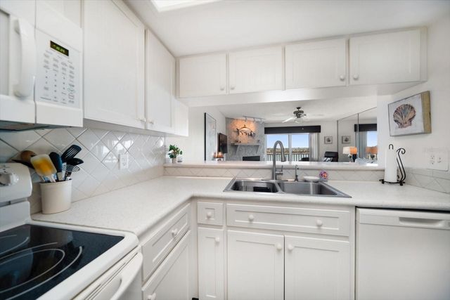 9815 HARRELL AVENUE 503, Treasure Island, FL 33706