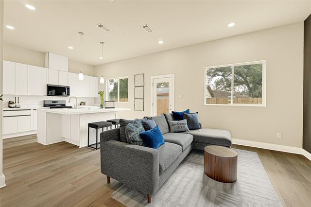 7106 Potenzza Lane, Houston, TX 77076