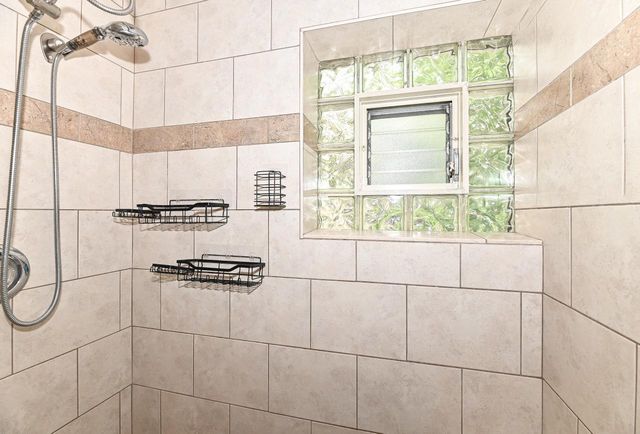 1721 Spring PLACE, Racine, WI 53404