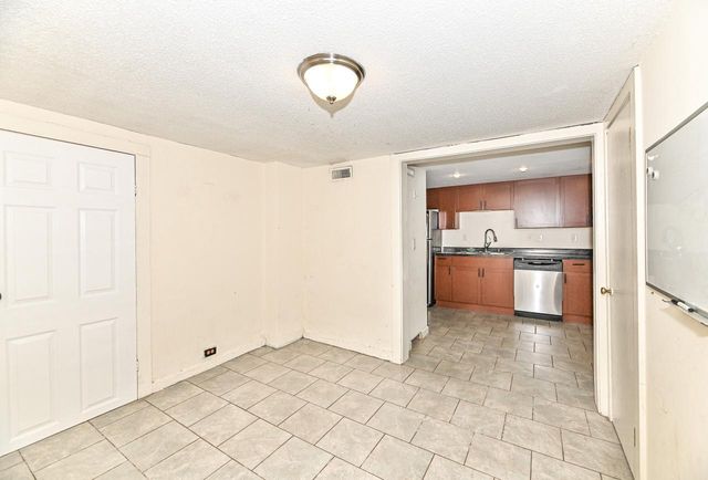 1721 Spring PLACE, Racine, WI 53404