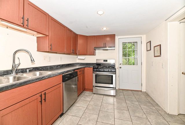 1721 Spring PLACE, Racine, WI 53404