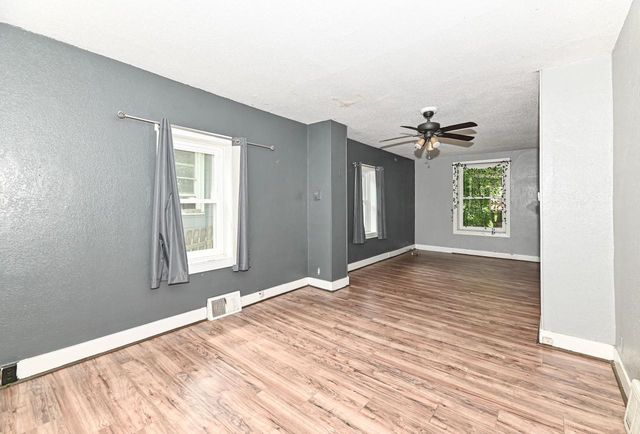 1721 Spring PLACE, Racine, WI 53404