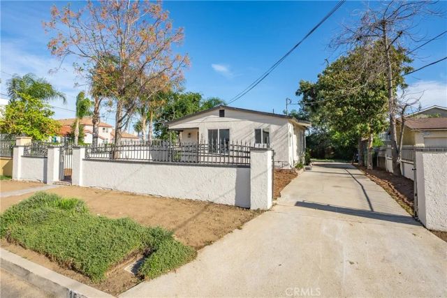 15528 Cobalt, Sylmar, CA 91342