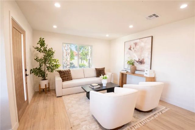 15528 Cobalt, Sylmar, CA 91342