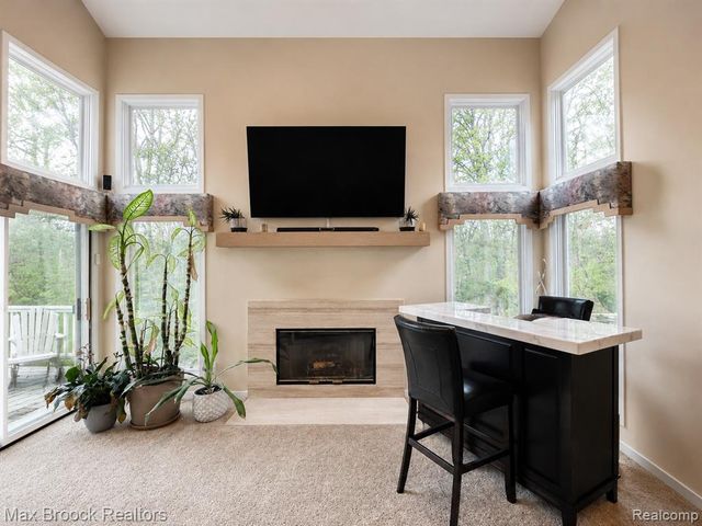 5199 Shenandoah Court, West Bloomfield, MI 48323
