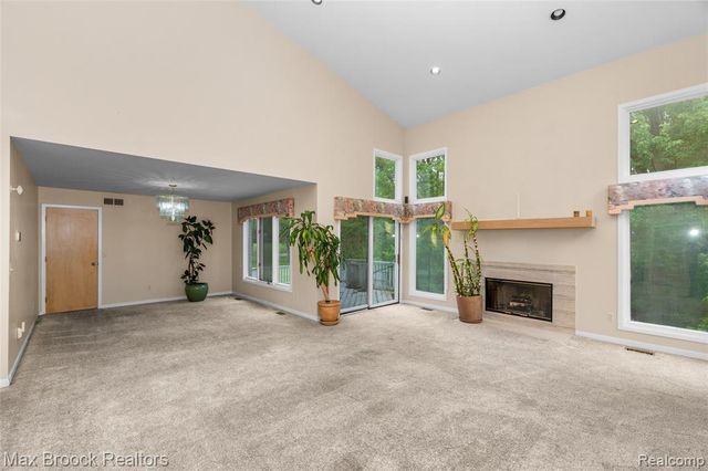 5199 Shenandoah Court, West Bloomfield, MI 48323