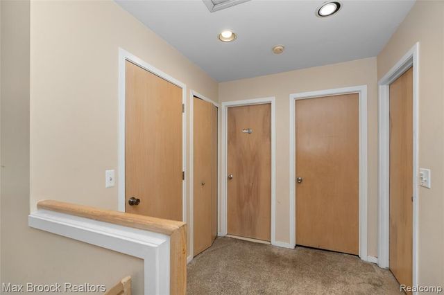 5199 Shenandoah Court, West Bloomfield, MI 48323