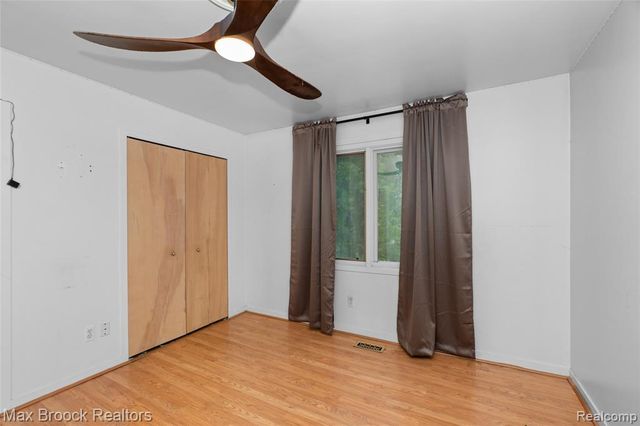 5199 Shenandoah Court, West Bloomfield, MI 48323