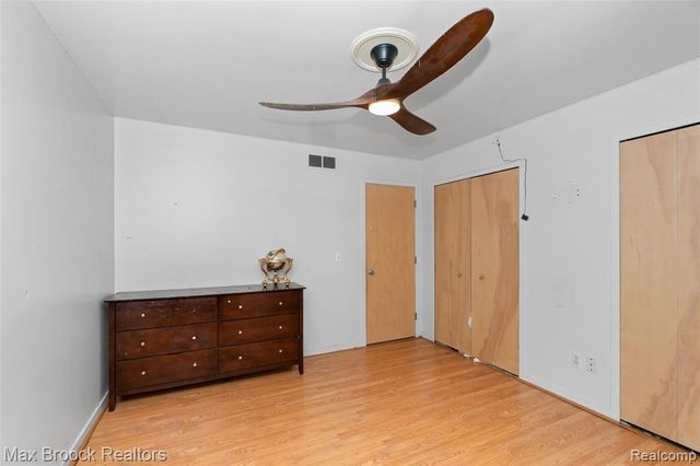 5199 Shenandoah Court, West Bloomfield, MI 48323