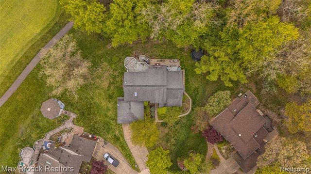 5199 Shenandoah Court, West Bloomfield, MI 48323