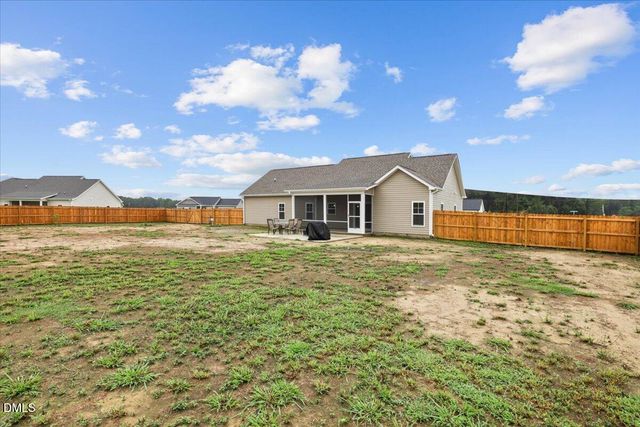 21 Oakbridge Way, Princeton, NC 27569