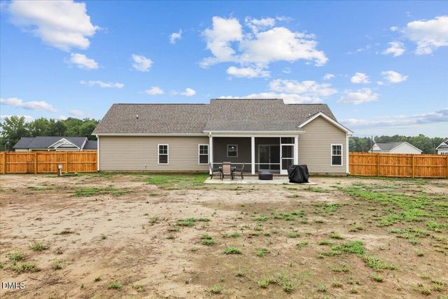 21 Oakbridge Way, Princeton, NC 27569