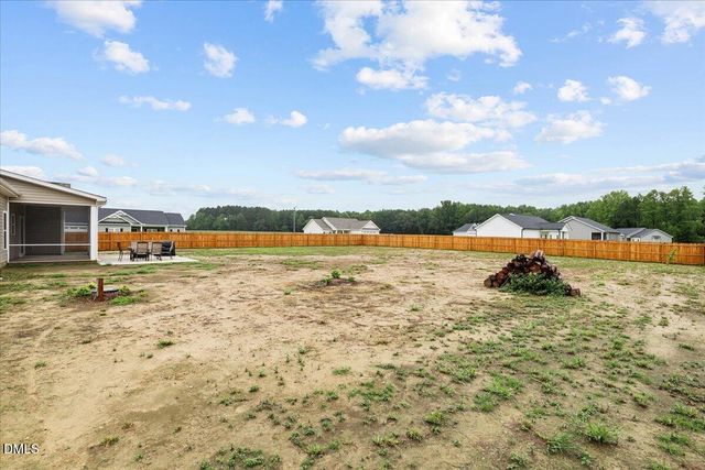 21 Oakbridge Way, Princeton, NC 27569
