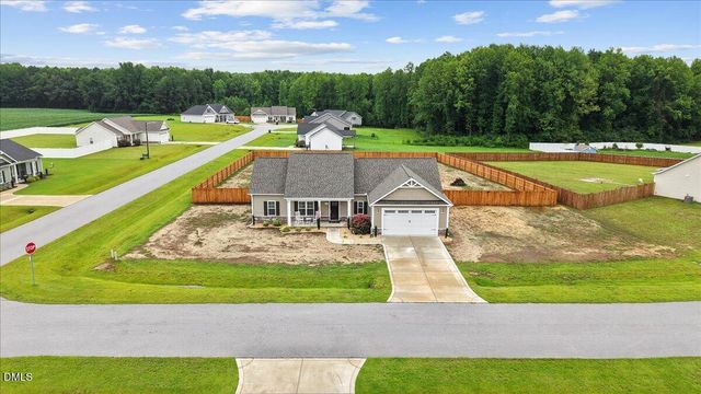 21 Oakbridge Way, Princeton, NC 27569