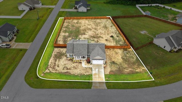 21 Oakbridge Way, Princeton, NC 27569