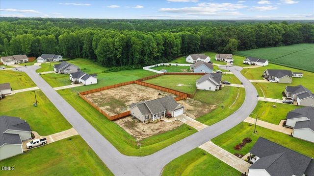 21 Oakbridge Way, Princeton, NC 27569