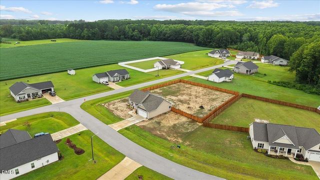 21 Oakbridge Way, Princeton, NC 27569