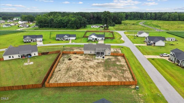 21 Oakbridge Way, Princeton, NC 27569