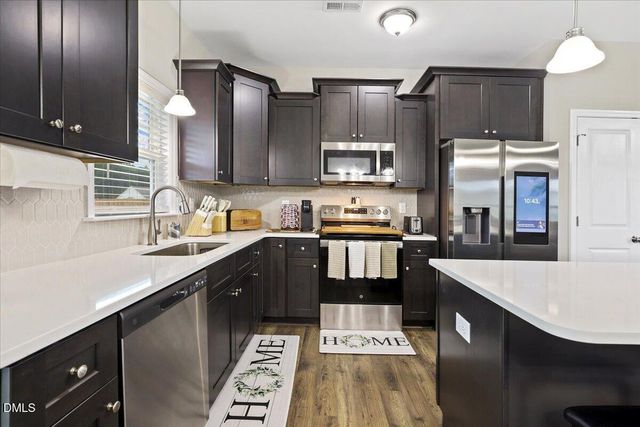 21 Oakbridge Way, Princeton, NC 27569