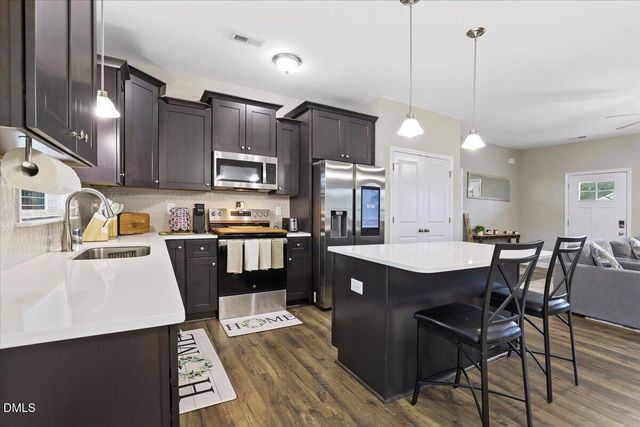 21 Oakbridge Way, Princeton, NC 27569
