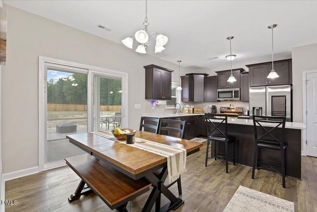 21 Oakbridge Way, Princeton, NC 27569