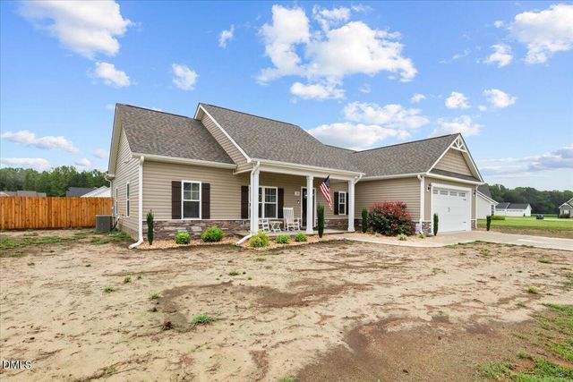 21 Oakbridge Way, Princeton, NC 27569