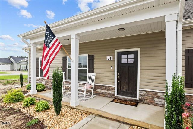 21 Oakbridge Way, Princeton, NC 27569