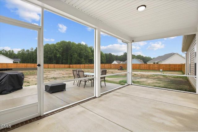 21 Oakbridge Way, Princeton, NC 27569