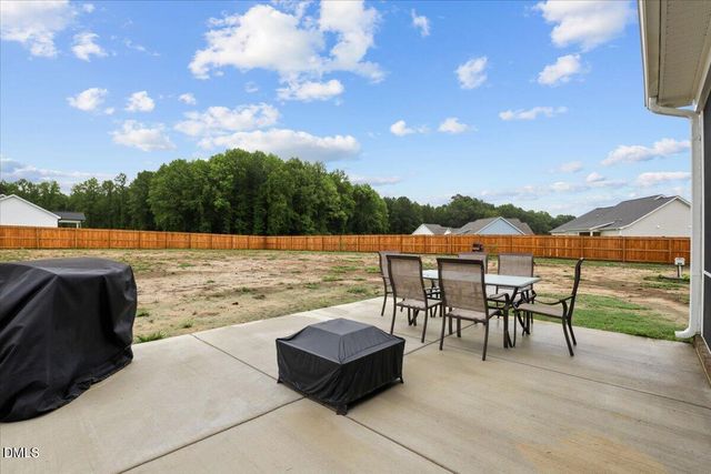 21 Oakbridge Way, Princeton, NC 27569