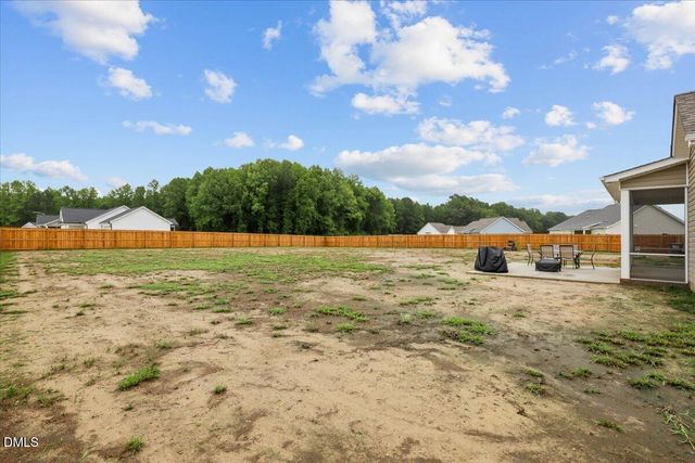 21 Oakbridge Way, Princeton, NC 27569