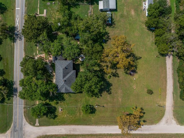 1008 Railroad, Thornton, TX 76687