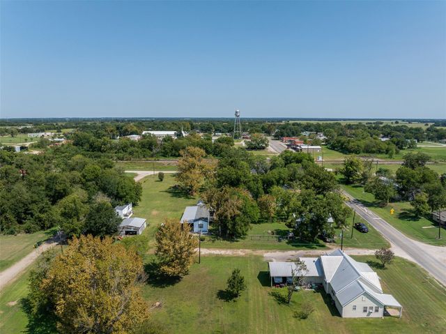 1008 Railroad, Thornton, TX 76687