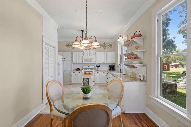 1008 Railroad, Thornton, TX 76687