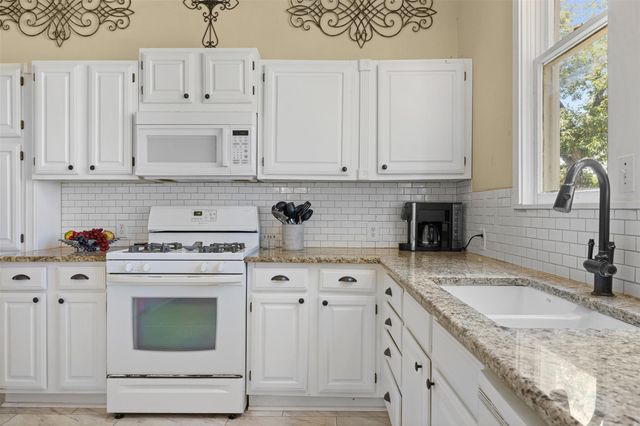 1008 Railroad, Thornton, TX 76687