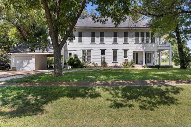 1008 Railroad, Thornton, TX 76687