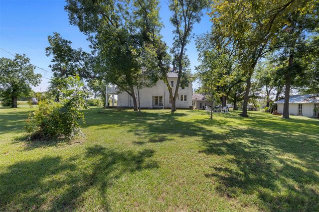1008 Railroad, Thornton, TX 76687